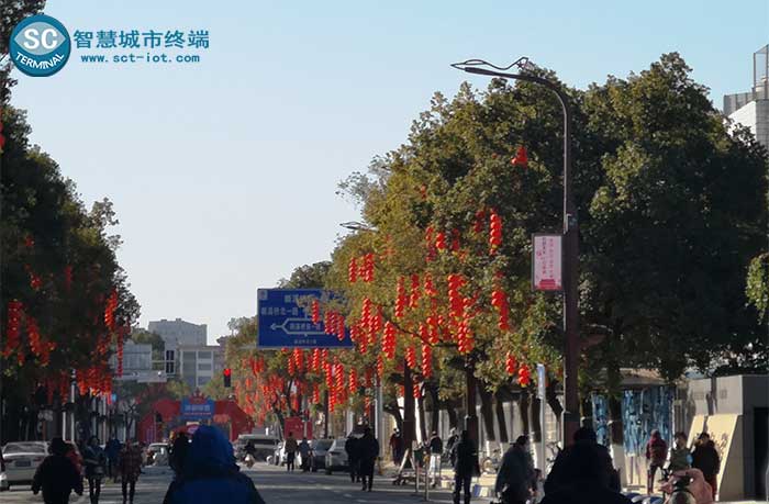 江西南昌新溪桥东一路：智慧灯杆屏点亮城市治理新图景