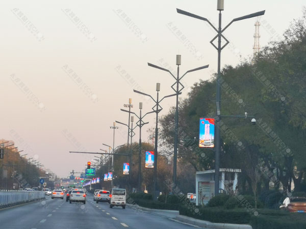 LED灯杆屏助力鹤壁智慧建设