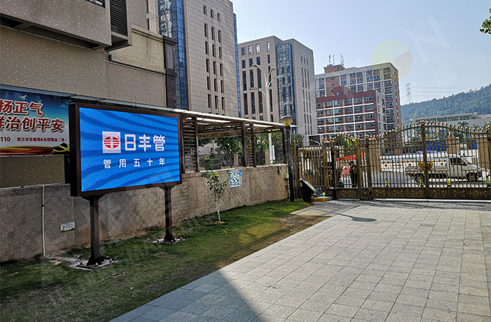 “快看快刷”的时代，LED广告机如何重新破局，稳住市场